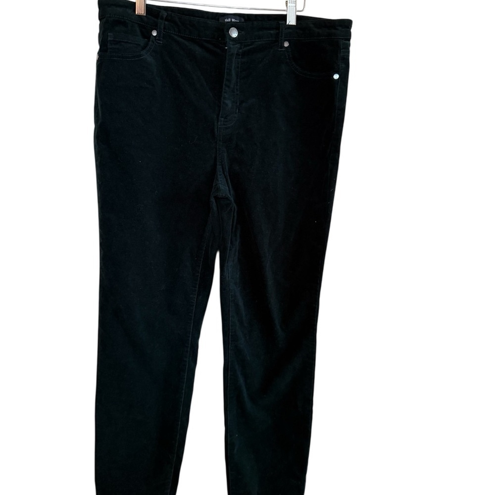 Well Worn women’s Hunter GreenCorduroy Pants Sz.14